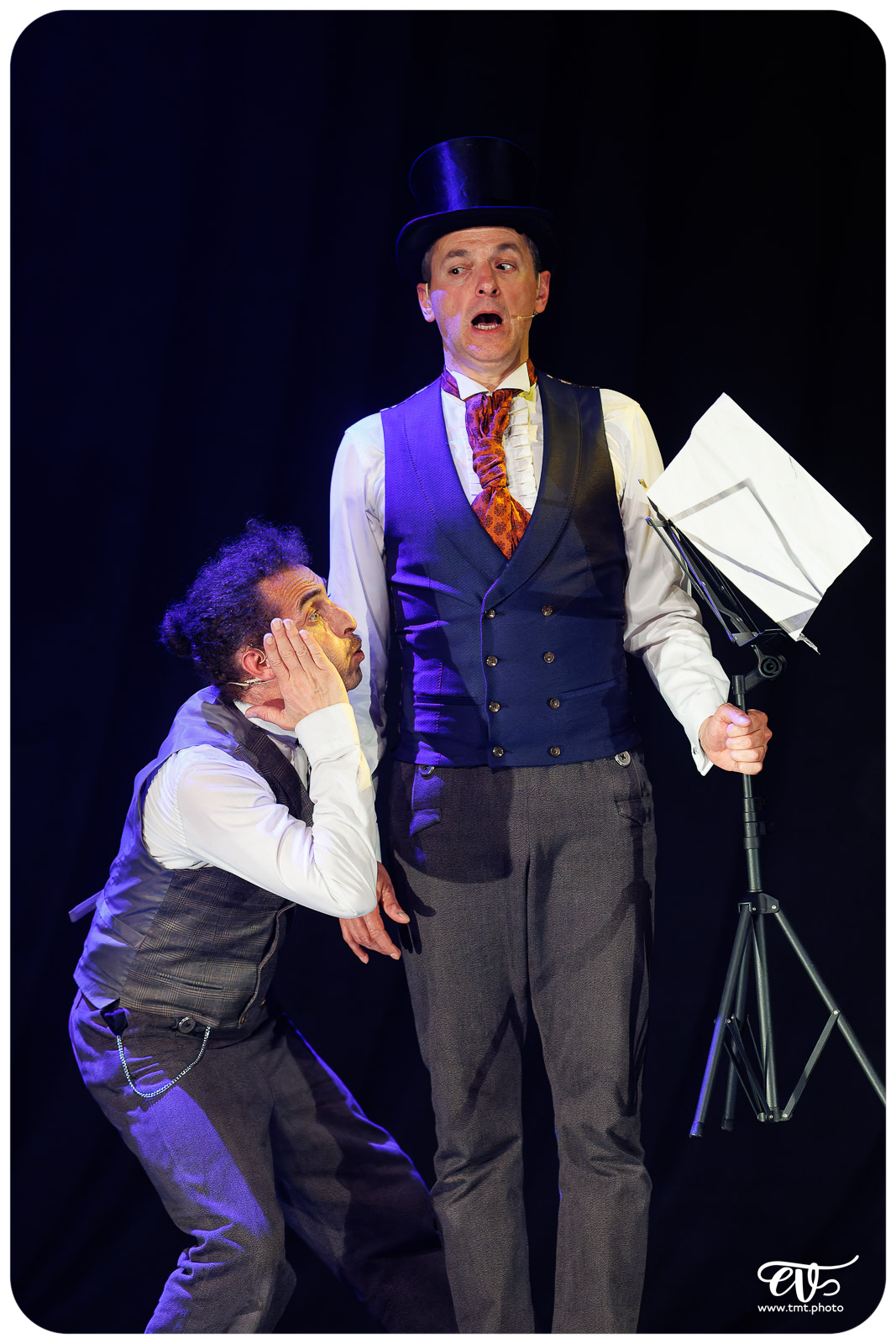 LA CLAQUE (FRED RADIX)